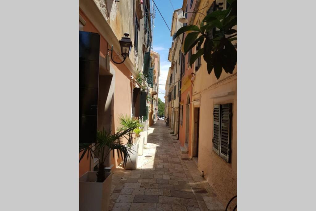 Cosy Little Modern-Rustic Apartment In Corfu Center. 외부 사진